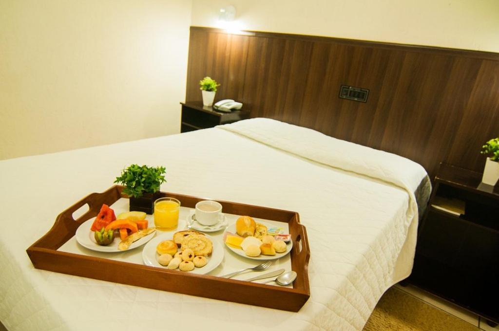 Mediterraneo Park Hotel Tres Lagoas Bagian luar foto
