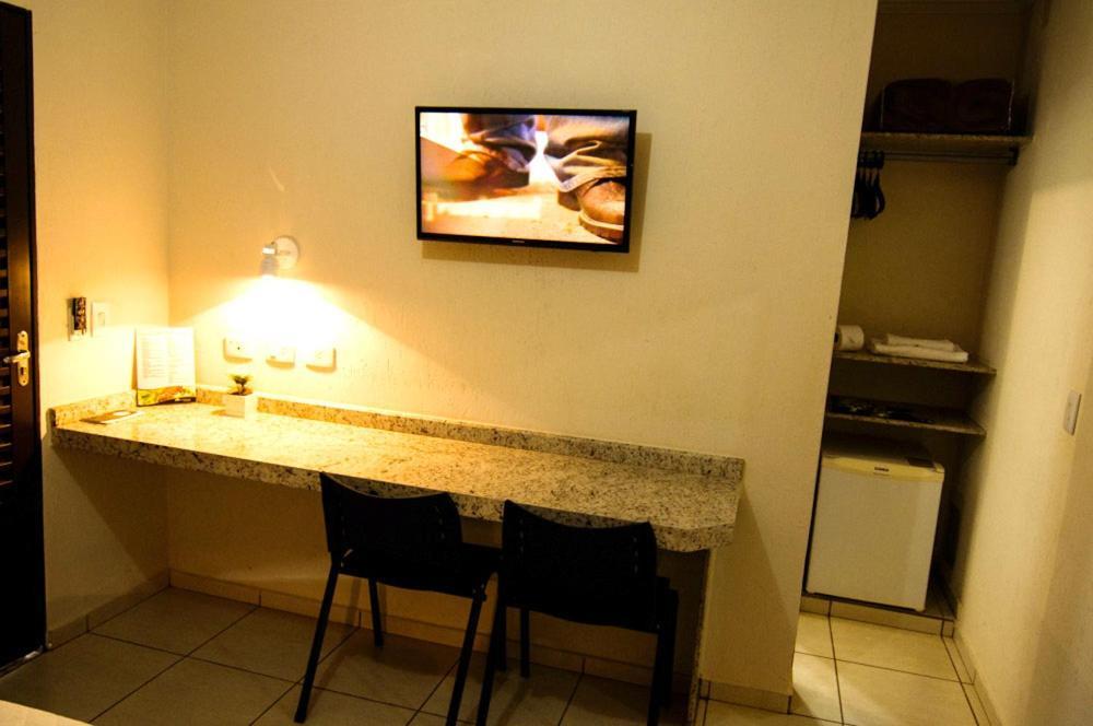 Mediterraneo Park Hotel Tres Lagoas Bagian luar foto